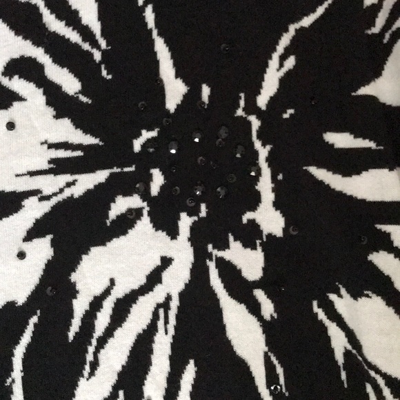 Adrienne Vittadini sweater dress - Picture 2 of 5